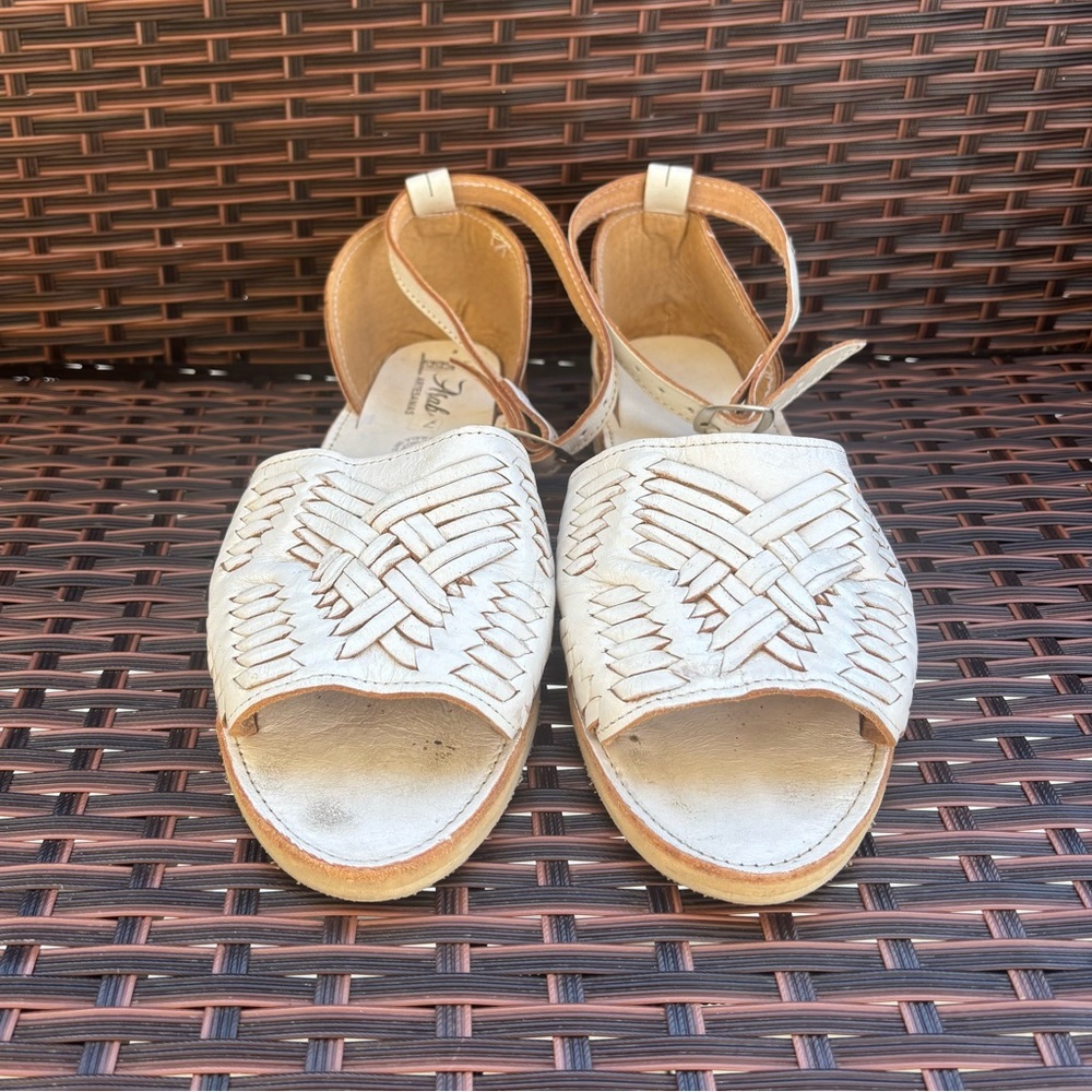 Artesanias Huarache Sandals Womens 10 White Woven Leather Ankle Strap Mexico - Picture 3 of 10